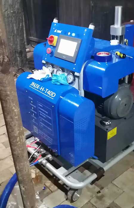 電熱炕板聚氨酯發泡機(圖1) T40D電熱炕板聚氨酯發泡機